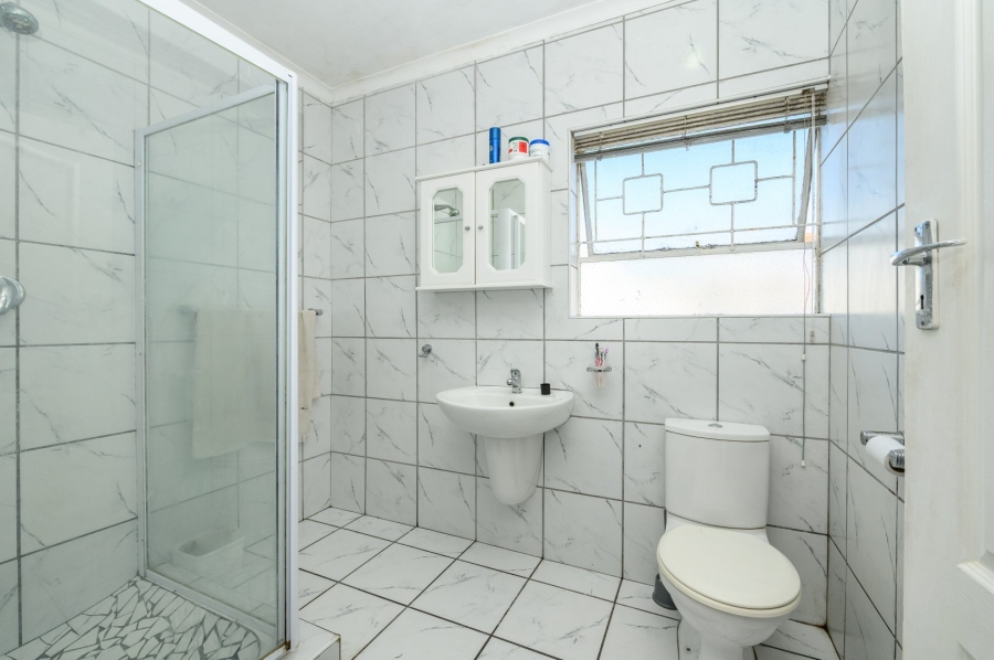 4 Bedroom Property for Sale in Charlo Eastern Cape